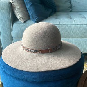 Kathy Jeanne 100% Wool-Felt Tan Brimmed Hat - Never Worn